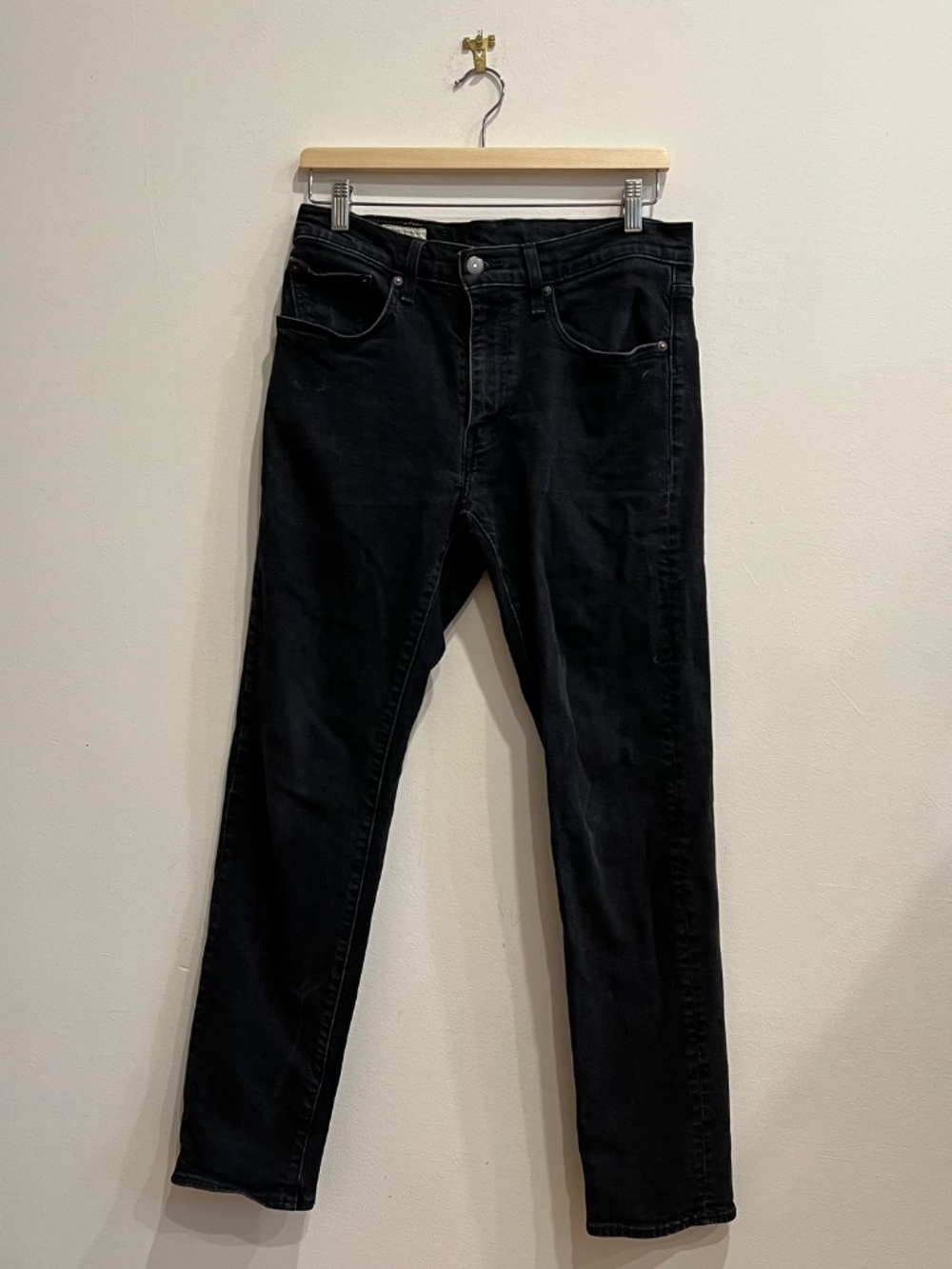 Levi’s 502 Men’s Black Taper Fit Jeans 31x32